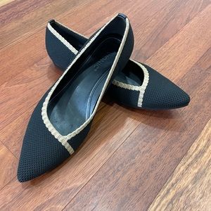 Vionic Dahlia Flat Size 8